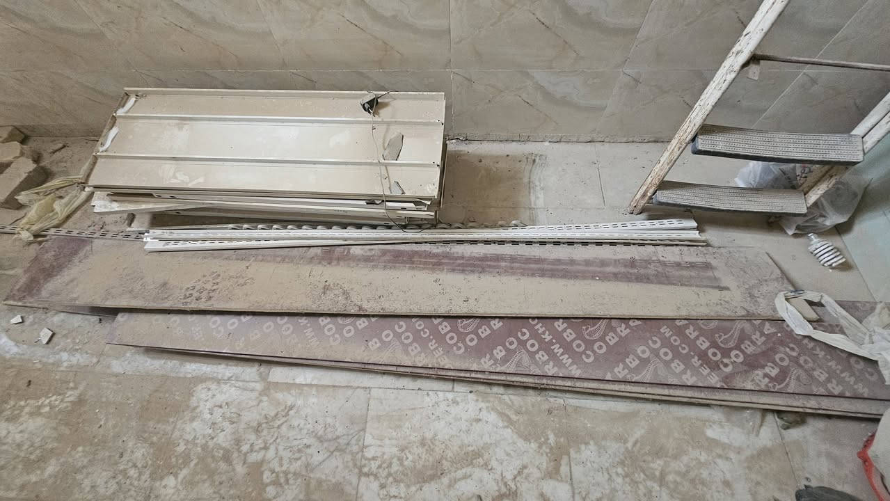 رفوف مال محلات للبيع كاملات هنه والمساطر والشيالات مفتح ما بيهن بس شهرين وهاي حطتهن من ذاك اليوم


**إذا كنت صاحب هذا الإعلان وتريد حذفه لأي سبب، رجاءا أرسل رسالة إلى الدعم الفني**