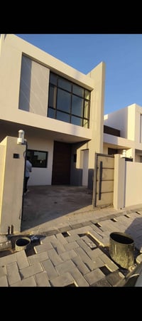 مجمع الؤلؤة • جاهز للسكن • ١٥٠م