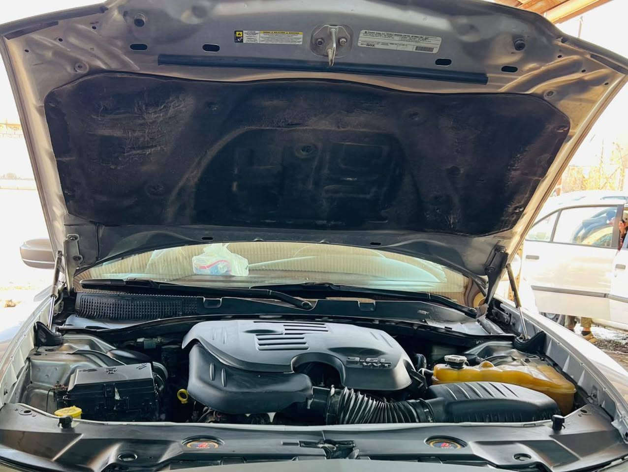 السلام عليكم جارجر موديل 14اصل سياره فول نضافه حداديه كير مكينه تبريد تئدفه كله شغاله كل نقص مابيه سياره جديده كلش  سياره هواي موصفات بيه  متومه رقم وسنويه اربيل  سياره جاهز شغل وطلع ترهم مراوس بكوري  سعر 65 وبيه مجال  عنوان ناصريه ***********
