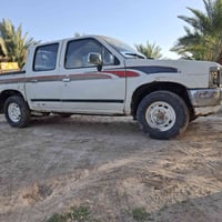 نيسان للبيع موديل 87 رقم بغداد مشروع وطني لسعر 33 وبيها مجال لاستفسأر ...