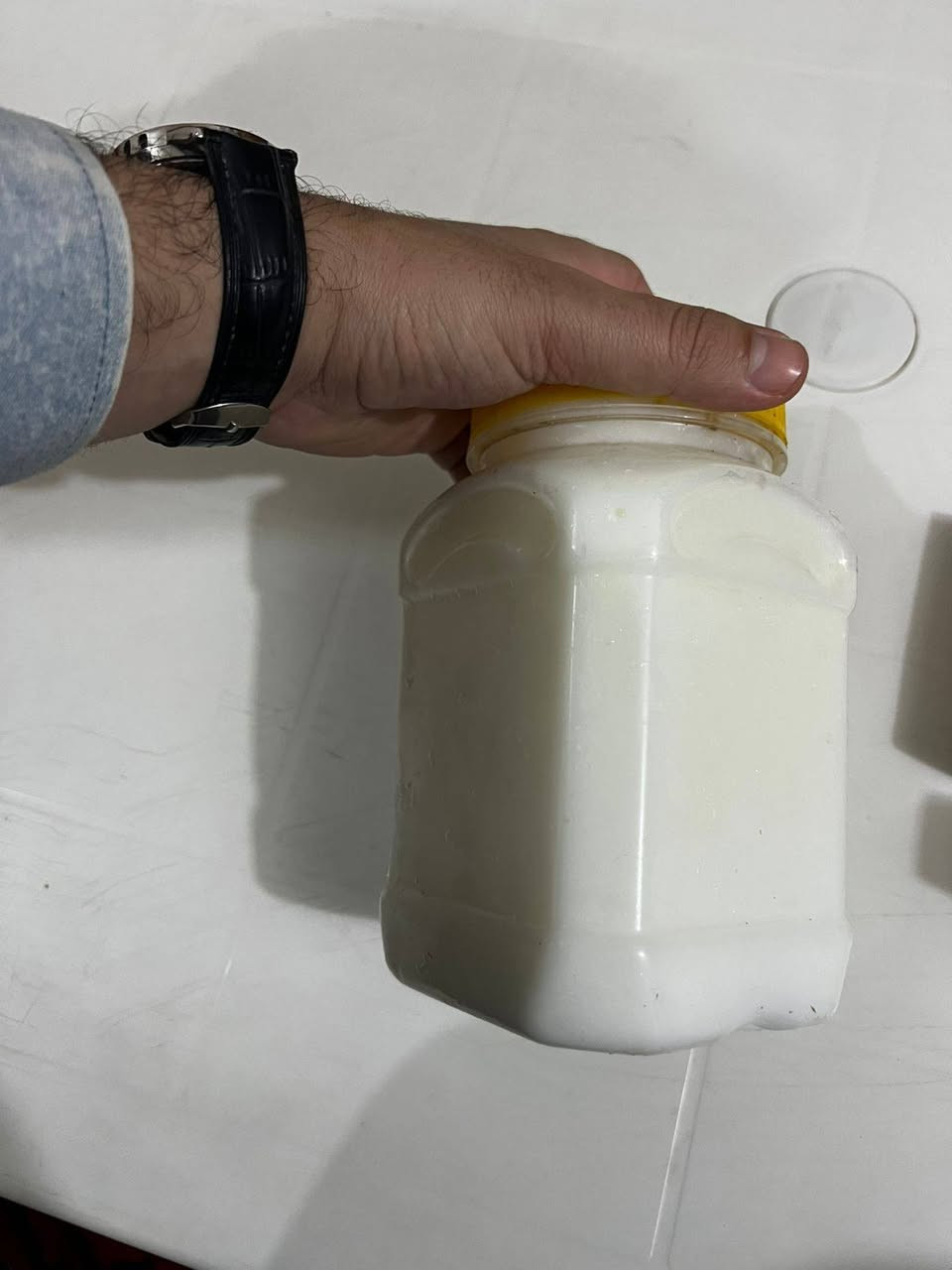 السلام عليكم 
1/علب فارغة للكوزمتك 89 قطعة 
2/صابونة علج المر 8 قطع
3/سيروم قطعة وحدة
4/كريم الكولاجين عشبي 100 بلمية 
((لتفتيح البشرة وتنعيمها وتسمين البشرة وازالة التصبغات وتوحيد لون البشرة وللمناطق الجسم الحساسة)) يستخدم للوجه ولمناطق الجسم الحساسة

100% عشبية وليس بها اي مادة كيميائية

ملاحظة الكريم كيلو ونصف 
واذا حاب تاخد بس علب او بس كريم او بس صابونات او بس سيروم عادي والياخدهم كلهم اداري اكثر 

والسعر جميع ماذكر قيمهم بما يرضي الله وراسلني وماقصر وياكم


**إذا كنت صاحب هذا الإعلان وتريد حذفه لأي سبب، رجاءا أرسل رسالة إلى الدعم الفني**