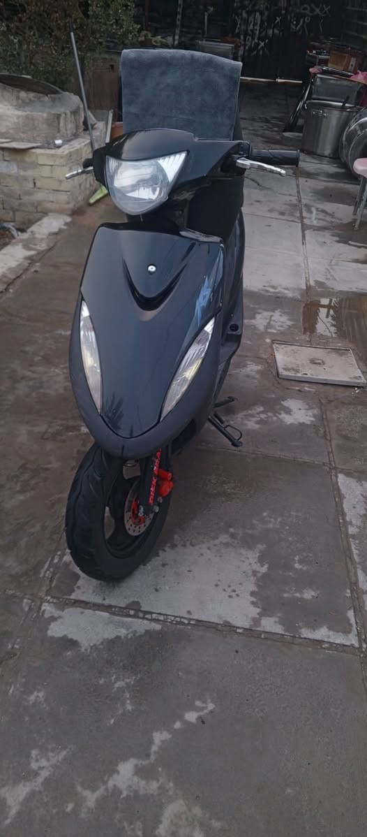 السلام عليكم دراجة ماكس عدله بلاديه مكينه مكفولة دراجه خير من الله نكره سلف كهرباء كلها شغاله سعر 650  مكان بغداد الإعلام تقاطع درويش ***********
