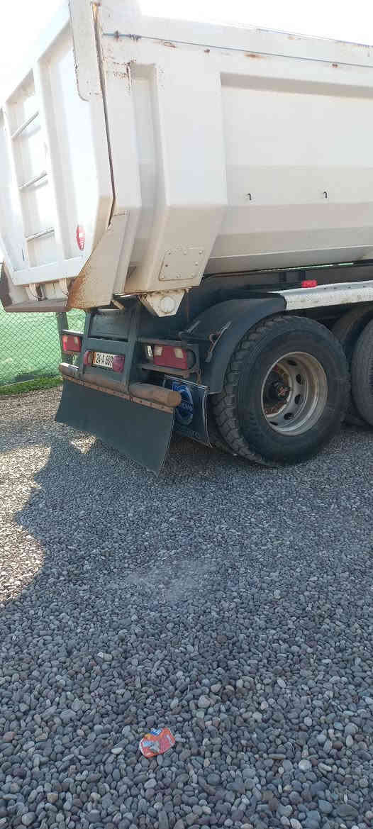 للبيع بودي تركي بابان ذرعه ٢٤ متر استندر دناكير ١٤ جك كبير 
اربع محاور بلادي رقم دهوك شرط تحويل بودي مكفول كفاله عامه سعر ١٥٥ ورقه مكان موصل الساحل الايسر 
***********
***********
لاتراسل عل فيس تريد خابر
