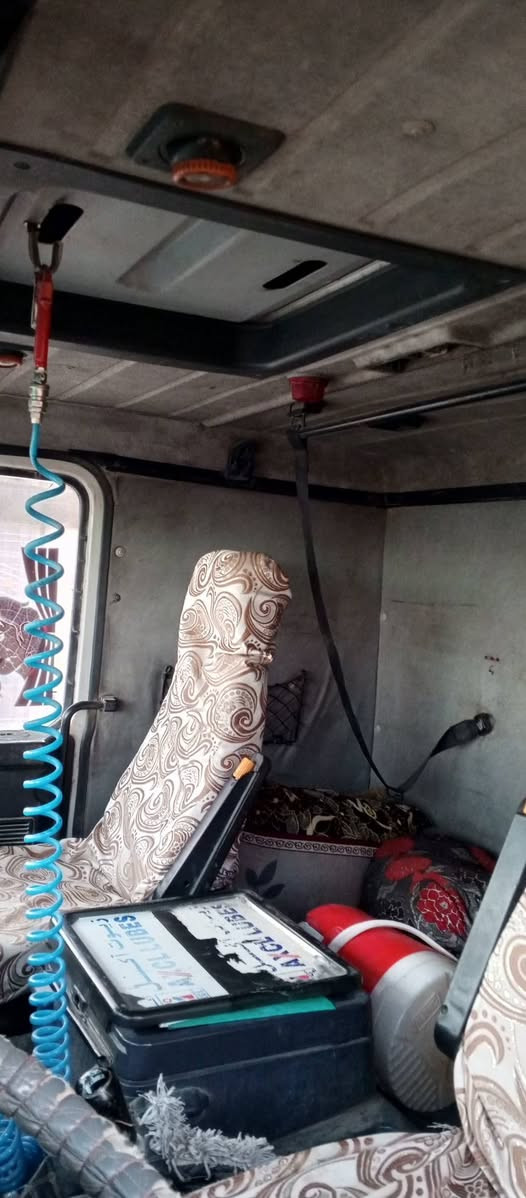 سكانيا قلاب113 كير3ب3 موديل 93رقم اربيل جديد وسنويه جديده محرك وكير بشرط مجموعه توب تلاين مربع للاستفسار ***********   ***********   ***********ابوعلي كركوك
