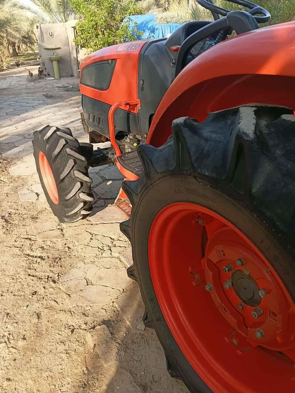 السلام عليكم للبيع كيوتي مشتغله ٣٠٠٠ ساعه مكينه عل شركه بس محرك منزليله رنكات وراه رفاسه جديد وفدان كتاب اسويلك وكاله السعر ١٦ وبيه مجال لشراي *********** مكاني واسط صويره
