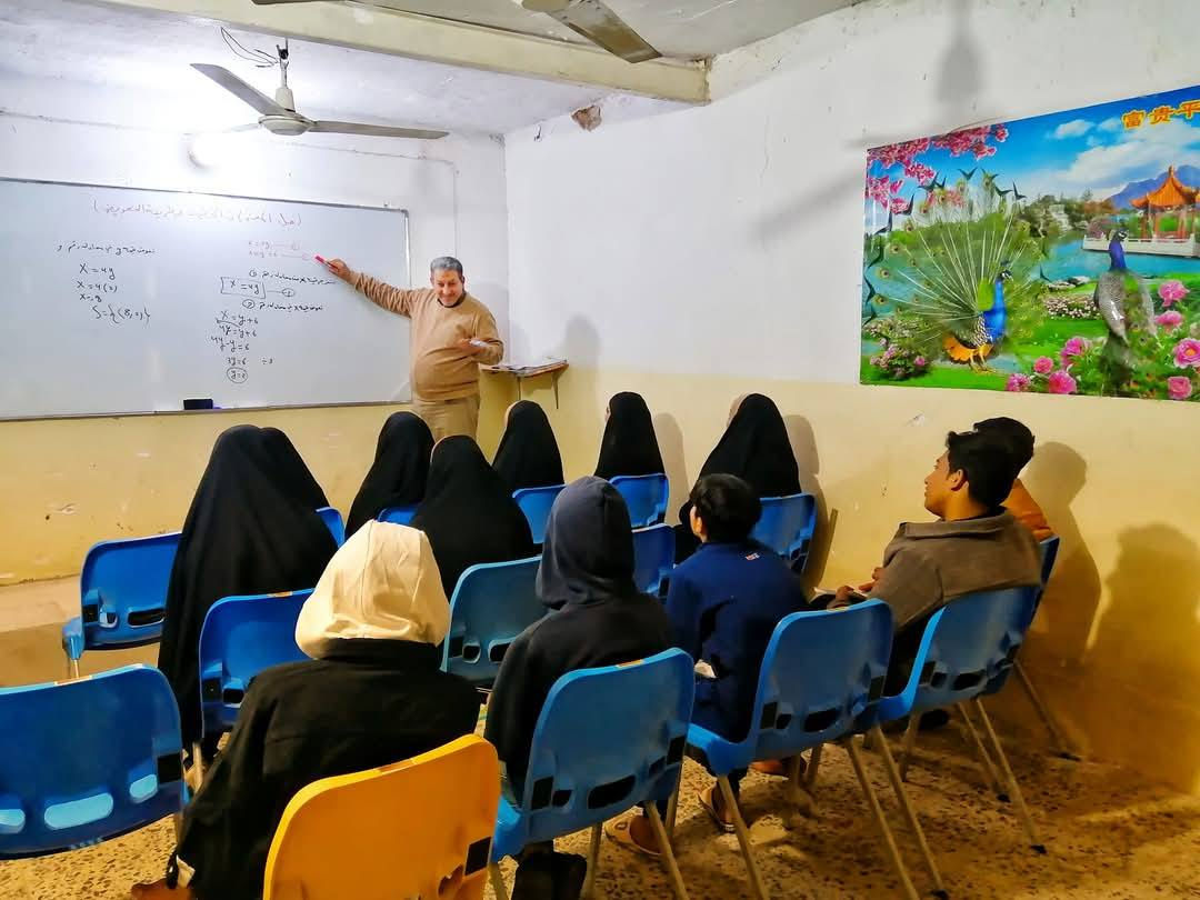 يعلن #معهد_الأسود النموذجي لدورات التقوية عن فتح التسجيل لدورات التقوية لطلاب الابتدائية والمتوسطة للبنين والبنات وبأسعار رمزية تنافسية 
للاستفسار الاتصال بالرقم ***********يوجد واتساب
