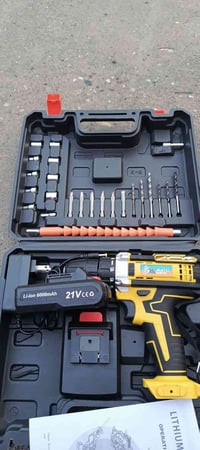 ايمن نبي شيت • شاحن • ١٠ قطع