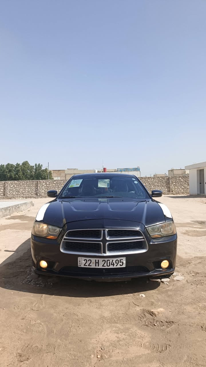 سلام عليكم جارجر 2011 سياره داخله كلين وهنا صار جراد ٣ قطع و نصبغن فقط بدون دواخل سياره كير محرك تبريد اكسن كله جديد رقم أربيل الدولي سنويه مجددا سياره ما ناقصه برغي السعر ب 128 وبيها مجال الاستفسار عل رقم *********** مكاني نجف وإني خادم
