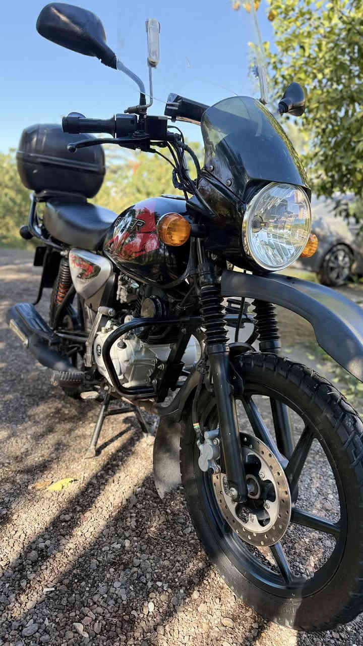 بوكسر موديل 2021شهر ال12 الدراجه كلش نضيفه رقم وسنويه باسمي الدراجه ستعمال شخصي ممشتغله دلفري ماشيه ٣٠ الف حقيقي كهربائيات شغاله الدراجه فول نضافه السعر مليونين و٢٠٠ وبيها مجال لطيبين للاستشفار اكثر الاتصال *********** متسعجل ع بيعتها الدراجه سعرها اكثر ولحد يكلي تغني روح شوف السوك وتعال سولف وياي مو شراي لتتصل
