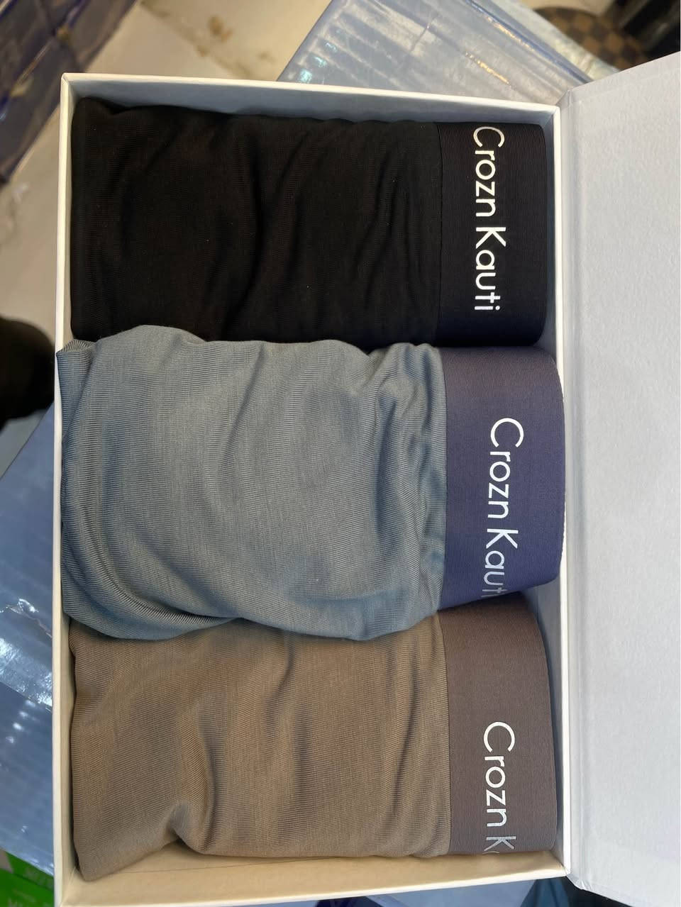 دەرزەنی ٧٠ هەزارە و ١٢ دانەی تیایە
باشترین جۆری قوماشە و پیکهاتەکەی حەریری ئەسلیە 

ناونیشان (هەولیر-شەقامی شێخا اللە -کۆلانی جوملە فرۆشان) أربيل, العراق


**إذا كنت صاحب هذا الإعلان وتريد حذفه لأي سبب، رجاءا أرسل رسالة إلى الدعم الفني**