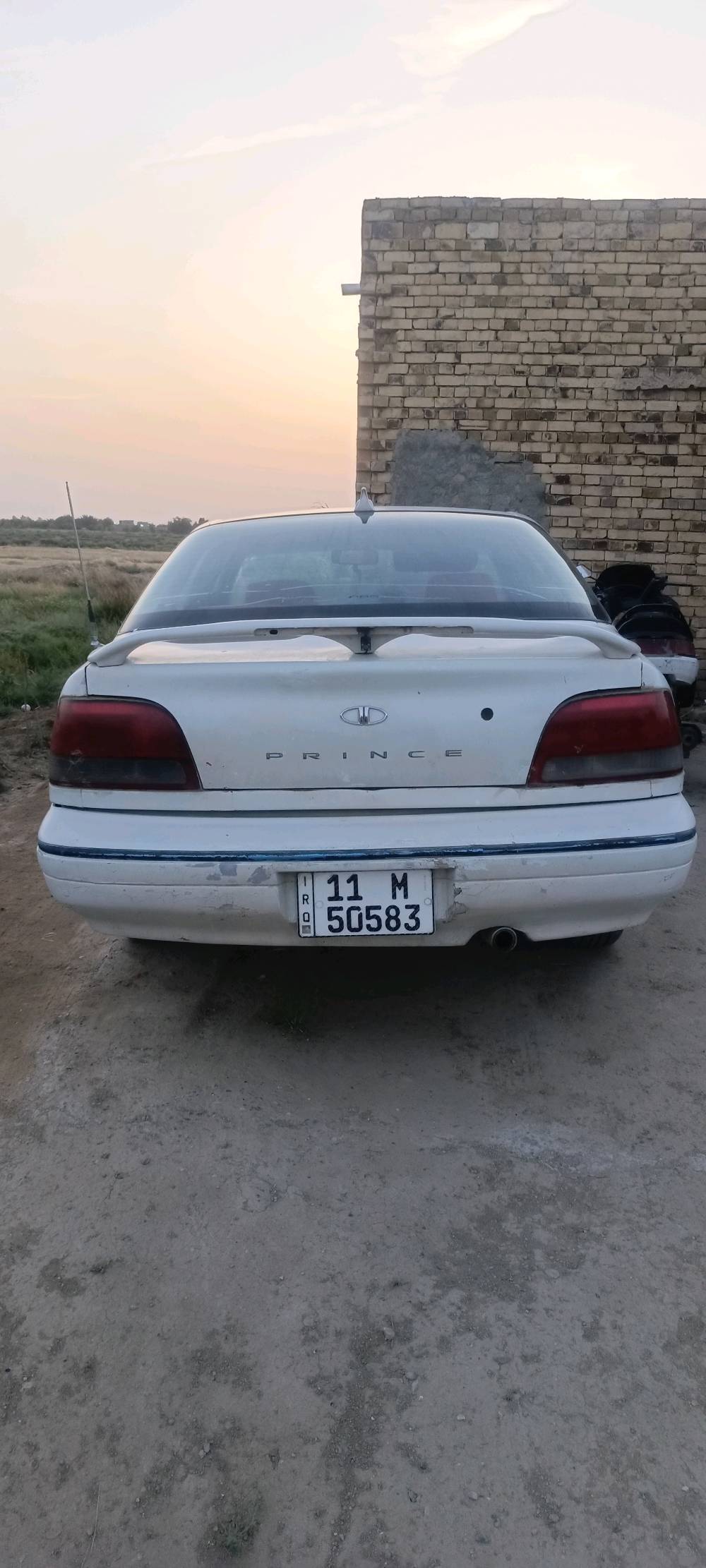 لسلام عليكم دايو فراشه ٩٦ كير ومحرك وتفرعات حاويه كله جديد تخم تاير جيس باتري جيس كهربائيات كله شغاله من الطول للطول حته الكلوبات الداخليه بنزات ودسكات وعنبار كارتون تبريد ثلج ترايك وين ما يعجبك صرف بانزين ماكو انسى البانزين دوم   ما بيه اي ضربه بلاديه 
سرعه خير من الله   الله شاهد امشي بيها ١٤٠ومشغل تبريد وبعد جواي بانزين مترهيه سماعات كله جديد وصوت خرافي داش كام بيه تصور ورى وكدام وداخل فريز تبريد شادلها حاويه جديد شغاله تدفئه وتبريد سياره مال جناي شرط مكينته ٥سنوات ايدك ما تمده عليها تانكي بانزين يخبل نضيف منضومة بانزين كله جديده توني مبدله رقم بغداد انكليزي تحويل ثاني يوم
محتاج فلوس واريد ابيعها  
السعر ٣٨وبيه مجال حك الجيه بس والله شاهد لو عند البياع شرايه يسومونه فوك ٤٠ورقه 
رقم ***********