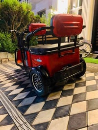 دراجه ثلاث عجلات  ثلاث مقاعد خمس بطاريات موديل 2024 تحمل وزن 200kg دبل...
