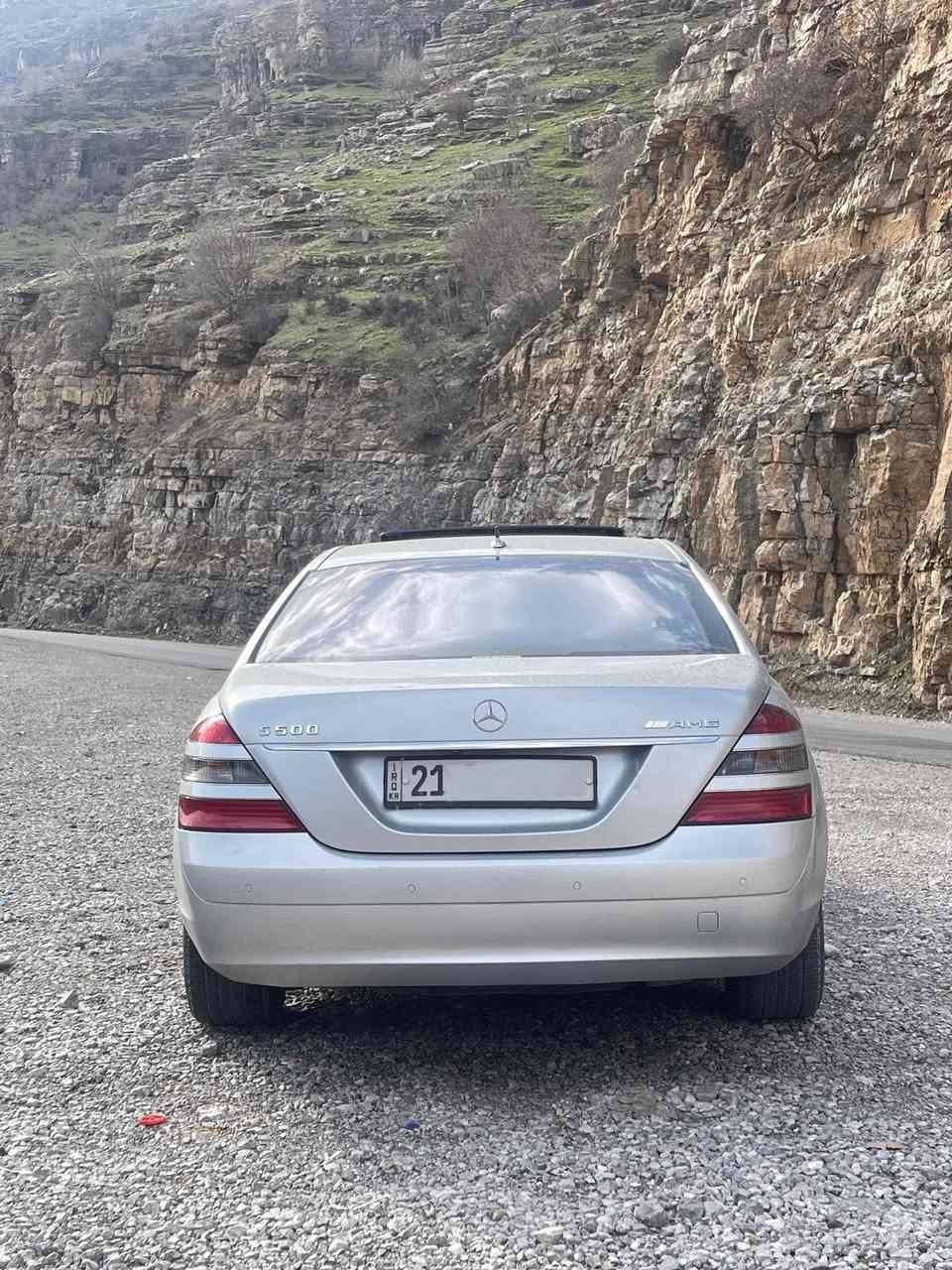 السلام عليكم
مارسيدس s500 موديل 2005 باب قصير للبيع
وراد يابان لون سلفر رقم سليمانية بأسمي هزه و سنويه جديده 
سياره على وضع الشركه بدون اي تحديث او تبديل
بدون حادث بيهه صبغ فقط قطعتين
فول مواصفات 
- سلايد روف
- كشنات جلد كهرباء بحالة ممتازه 
- لايتات زنون عالي و ناصي
- شاشه كبيرة دواره مع كامره خلفية
- كيجات ديجيتال
- فول ايرباك
- ويل كب بلادي
- تبريد بلادي ثلج
- كراسي تدفئة
- جكات كهرباء جميعها شغالة
- جنطه شفط
- برده خلفية كهرباء
- ستيرن صاج
- زراكات لايت
- حساسات امامية و خلفية
- مكينة حجم 5000 V8 جديدة
- تخم تاير جديد اصلي
- شاشة اعطال صفر مسج

السياره على وضع الشركة بدون اي نقص يعني شغل و اطلع

السعر : 17,000 دولار
 (170 ورقة)

المكان : بغداد السيدية

***********
