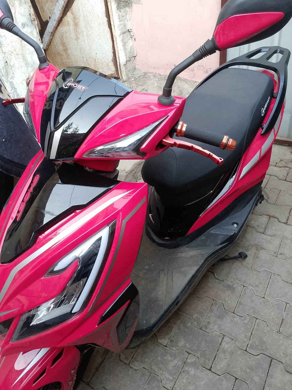 دراجة ماكس جامبو رمبة اشتريت من سوك احمداغا قبل اسبوعين كاملة سعر 750الف وبيها مجال مكاني كركوك غرناطة رقم ***********
