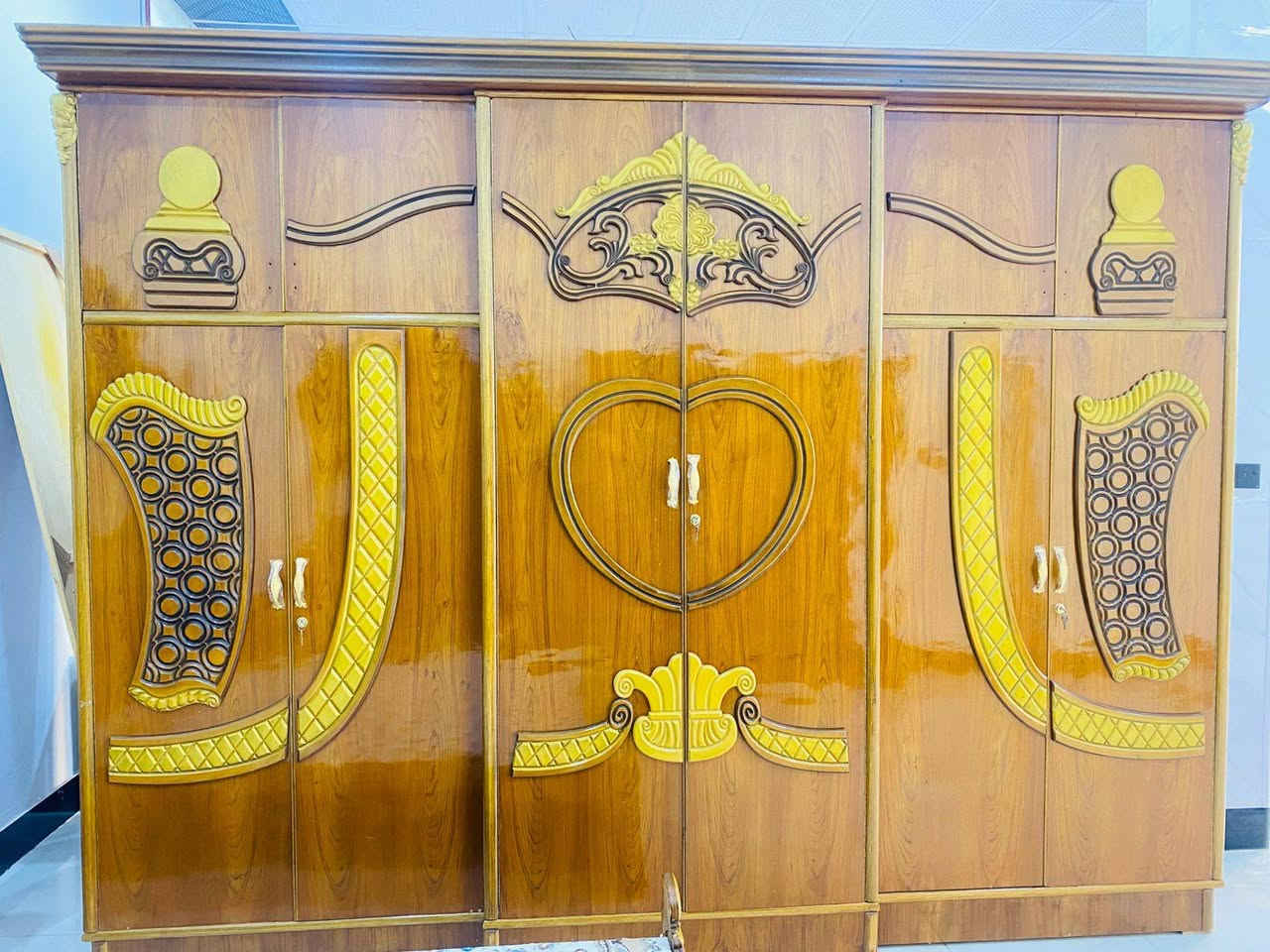 غرفه نوم عراقي جديده طك حطاطه شرط  ***********
