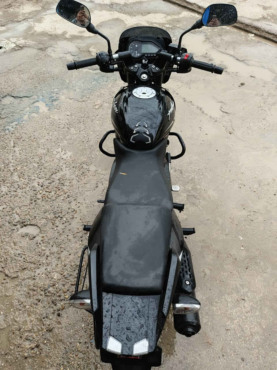 بولسر موديل 2023دراجه وكاله دراجه مرقمه مكاني كربلاء مكينه 150CCالرقم ***********
