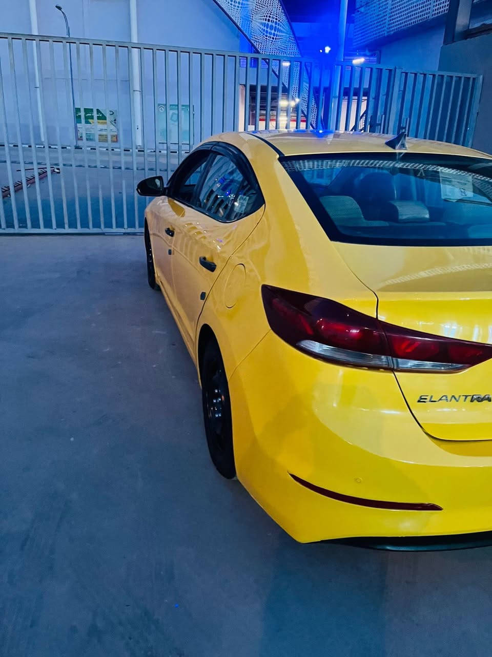 السلام عليكم
النترا موديل 2018
وارد أمريكي
حادث بنيد فقط
بدون دواخل
مكينه 2000 دوش المرغوب
كير  At
السيارة نص فول
تخم تاير جديد
حداديه جديده
دوشمة جديده السياره ليبل واحد عدا البنيد
كفاله السياره من الشاصي ولغد
رقم السياره بغداد
للأتصال ***********
العنوان بغداد الجديده
