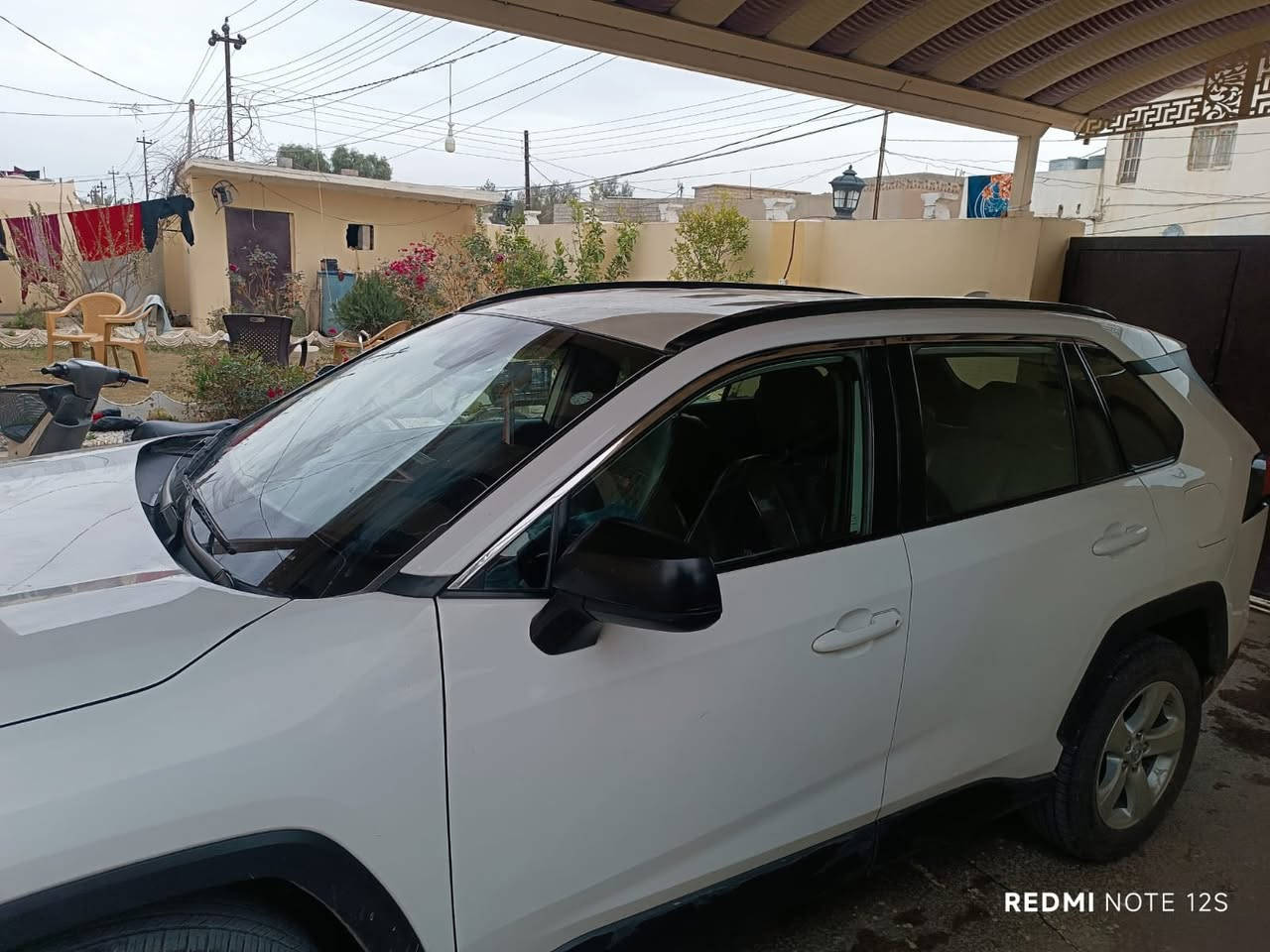 السلام عليكم ورحمة الله
#للبيع
راف 4 موديل 2021 بانزين
الضرر موجود بالصور
السعر 215 وبيها مجال شويه زين
مامتواجد ع فيس 
اتصل وتدلل 
***********
