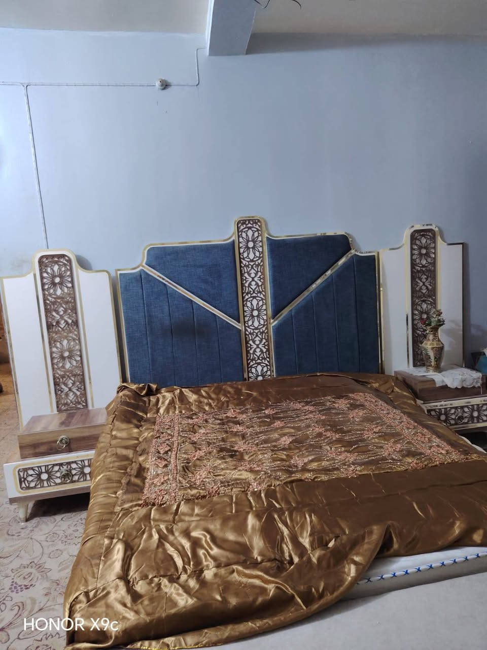غرفه نوم مستعمله استعمال بسيط بدون اي نقص أو ضرر جاهزه التفاصيل في الصور السعر مليون و150 وبيها مجال  
الغرفه متينه وقويه 
***********
