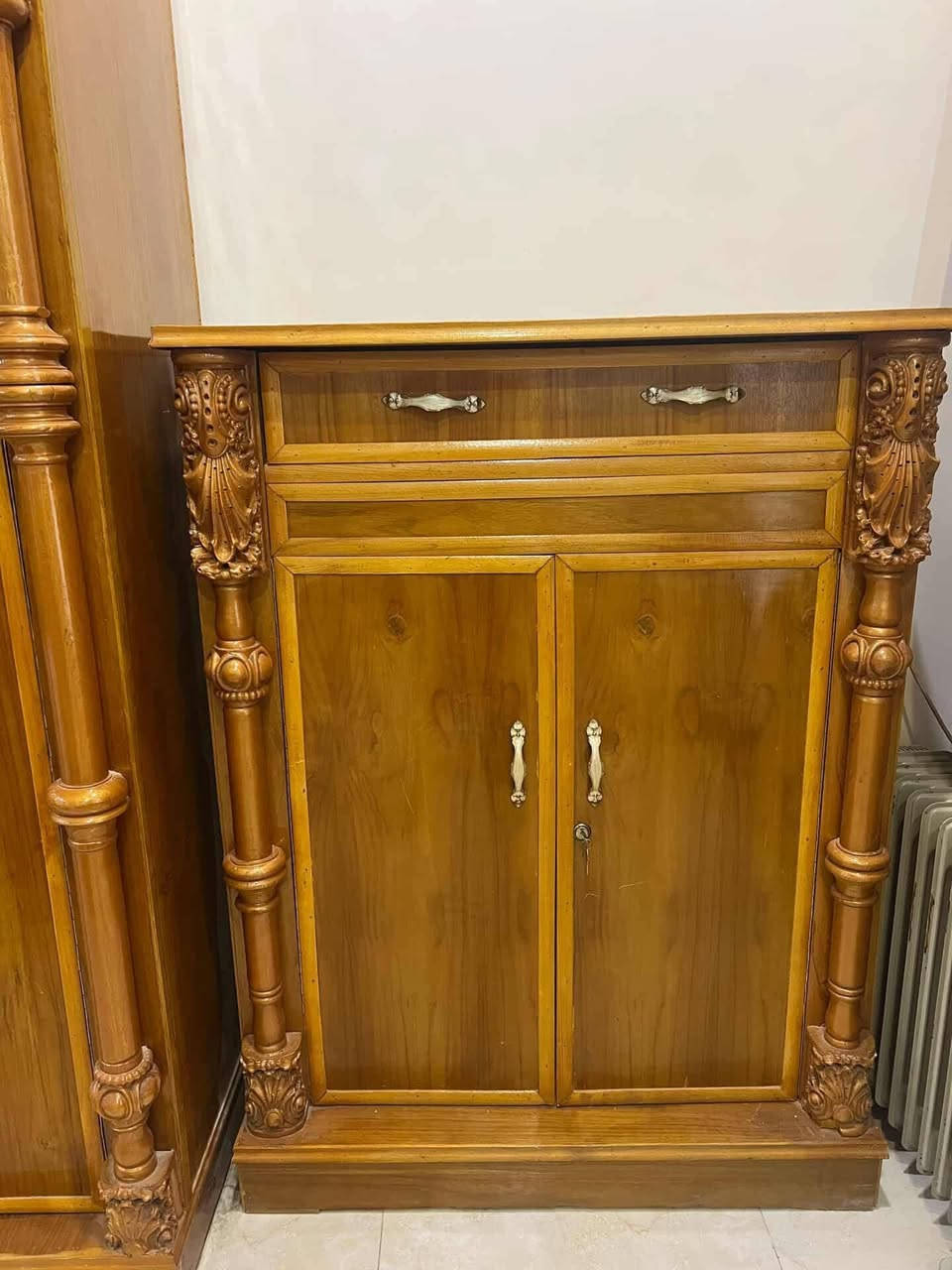 السلام عليكم غرفه عراقيه صاج اصلي اخذتها قبل فتره بمليون وربع. وهسه اريدها بسعر مناسب لعائله فقيره او شخص يريد يزوج
السعر ٤٥٠الف لتواصل الاتصال على الرقم ***********
السلام عليكم غرفه عراقيه صاج اصلي اخذتها قبل فتره بمليون وربع. وهسه اريدها بسعر مناسب لعائله فقيره او شخص يريد يزوج
