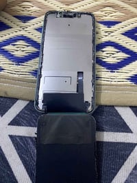 ايفون ١١ تفصيخ البيع والبورد شغال السعر ٥٧ الرقم الهاتف/07711822285