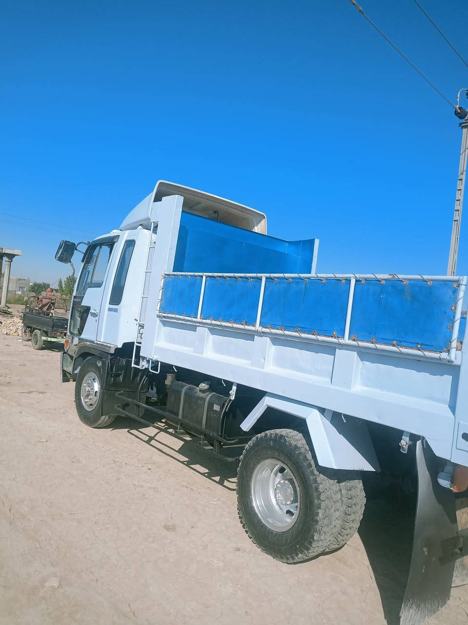 هينو قلاب بلاد منزل موديل 95 سياره على وضع الشركه محرك مامفتوح  ***********
