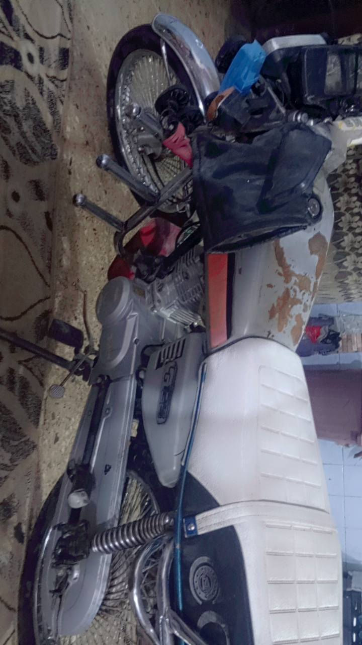 السلام عليكم
نامه برو 
موديل 2019
ما مفتوح بس بي بدايه دخان 
على وضعه شرط دك بي 120 يله تأخذه 
بيع أو مراوس بسيفان حسب القناعه 
شلعه ومعدل 
ه‍***********
