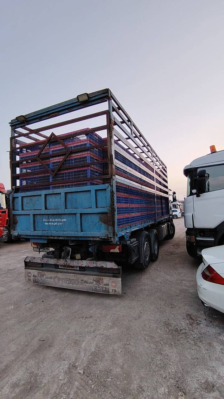 للبيع سكانيا 2010 مكينه G400 كير اوتماتيك عرجه رقم اربيل سحال خلفي تك تاير جاهزه للعمل السعر 290$ وبيه مجال العنوان البصره الزبير المعارض معرض المهدي للأتصال *********** ابو علي ***********
