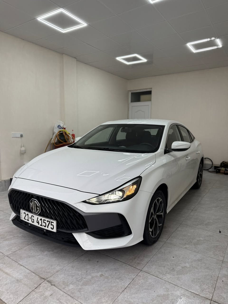 MG GT 2025
گێڕ عادی دەعاعمی بۆ دەعامی بە شەرت 
هیچ هیچی نیە سەیارەکە وەک سفر وایە
٢٦ هەزار ڕۆشتووە
***********
***********
