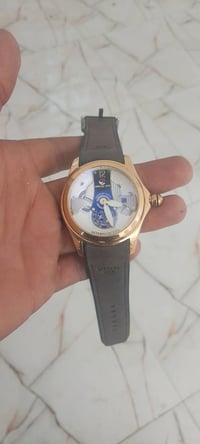ساعه باي جاكي مختم من كل مكان نادرة جدا هاي الساعه باتري وليس اوتو مقا...
