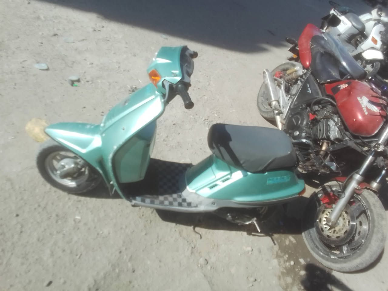 يامها زنجيل للبيع كلو شرط مفتوح بس قبغ هندر سعرو ٢٥٠ وبي مجال


**إذا كنت صاحب هذا الإعلان وتريد حذفه لأي سبب، رجاءا أرسل رسالة إلى الدعم الفني**