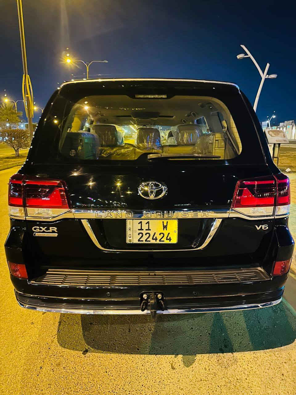 السلام عليكم
للبيع لاندكروز موديل 2019 بريم اصل  مكفول كفاله عامه  من صبغ السياره
 رقم بغداد حلو وبااسمي
محرك 4000   V6
فول موصفات 1/1
دشبول لكزز
5 بصمات أبواب لمس 
تشغيل عن بعد 
فتحه سلايت
كشن السائق 3 دكم كهرباء  
كشنات جلد 
8ايرباك 
زراكات 
مري شفط 
 بالقماره DVD
طفاية بالصدر
جنطه شفط 
ثلاث قطع تبريد 
حساس امامي 
حساس خلفي  
وباقي موصفات البريم معروفه
ماشيه 64 ألف حقيقي 
سعر السياره 517$ وبيها مجال
الاستفسار اتصل على الرقم

***********

***********
