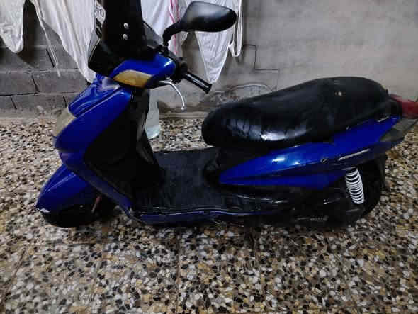 دراجة جانت متروكة شهر حالين تشتغل بس تخربط دخان اسود فقط لبيع و مراوس بماكس 350

شباب دراجة تخربط لو بلك لو كابريتر وصخة

رقمي ***********
