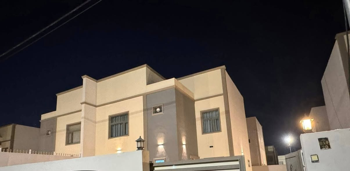 يالله
#مجمع_الأميرات_الثاني 
🏠 الدار في مجمع الأميرات 2 السكني  - قريب السنتر
الدار 250متر | طابقين | جاهز للاستلام 

بناء درجة أولى + تشطيب مرتب
3 غرف نوم + صالة واسعة + استقبال
مطبخ + صحيات
كراج + 🌿 حديقة
📌 يباع بتطلوعة سعرها مناسب - المرحلة الثانية 

👇 تريد الصور والتفاصيل؟
اكتب (تم) بالتعليقات ويوصلك كل شي فورًا
📞 اتصال / واتساب:
***********
***********
