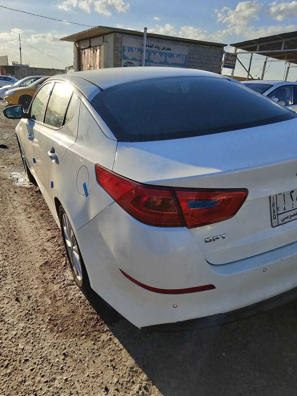 سلام عليكم
و اوبتيما خليجي
1 حساس خلفي امامي 
2 لد خلفي امامي 
3 مري شفط 
4 تحكمات ستيرن
5 شفتات ستيرن 
6 حداديه لوك 
7 فول واحد على واحد من عدد بصمه 
رقم الهاتف 📞***********
