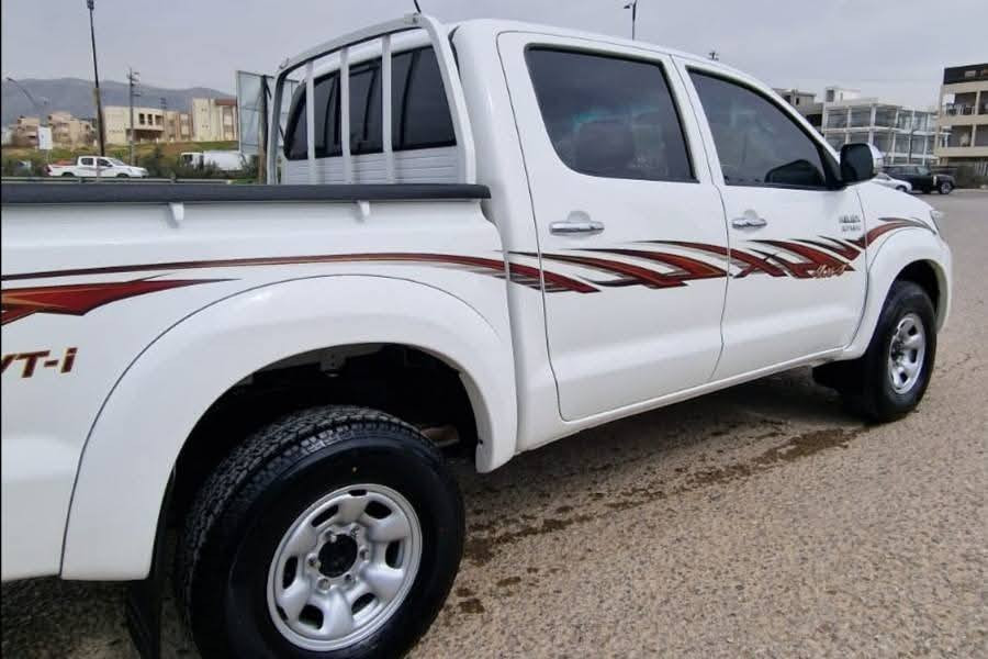 TOYOTA HILUX 2014 4X4 

تۆیۆتا هایلۆکس 2014 تاقانەی هەموو عێراق 
تەنها 18 هەزار کیلۆمەتر حەقیقی ڕۆیشتووە 
دەعامی بۆ دەعامی بەشەرت 
هەموو گیانی بەشەرت 
سەیارەکە بێ ڕەقەم -ادوات-

نرخ : لە کۆمێنت داوابکە ڕاستەوخۆ بۆت دێت 📥 

گێر و مەکیەنەی بەشەرت 
هیچ کێشەیەکی تێدا نییە 

ژمارەی خاوەنەکەی 
***********
*********** واتساپ
