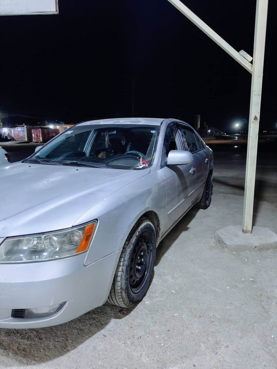 السلام عليكم سوناتا موديل 2007 السياره كير محرك كفاله السياره جديد كهرباء كلها شغاله تبريد تدفه شغال السياره جاهزه صدر امامي خلفي جديد تخم تاير جديد مكاني ديالى بعقوبة رقم الهاتف *********** السعر 90 وبيها مجال
