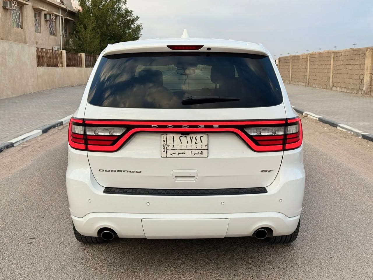 • دودج دورنكو موديل 2020
• فئة GT

• اللون: أبيض

• وارد أمريكي

• محرك 6 سلندر سعة 3.6 لتر Pentastar

• ناقل حركة أوتوماتيك 8 سرعات

• نظام دفع خلفي أو دفع رباعي (حسب التجهيز)

• قوة تقارب 295 حصان

• سحب رياضي وثبات عالي على الطريق

• جنوط ألمنيوم قياس 20 إنج

• مصابيح أمامية LED

• أضوية نهارية مميزة

• شبك أمامي رياضي بلون أسود لامع

• داخلية جلد فاخرة

• شاشة وسطية كبيرة Uconnect

• نظام أبل كاربلاي وأندرويد أوتو

• كاميرا خلفية

• حساسات أمامية وخلفية

• تحكم كهربائي بالمقاعد

• تشغيل بصمة

• ستيرن تحكم متعدد الوظائف

• 3 صفوف مقاعد تتسع لغاية 7 ركاب

• تبريد وتدفئة ممتازة

• مساحة واسعة ومريحة للعائلة

السعر 22,000$

وبيهه مجال

شاصي السيارة ؛ 1C4RDHDG6LC260200

صور الحادث مرفقة في المنشور 

للاستفسار :-

***********‬

البصرة / الأمن الداخلي
