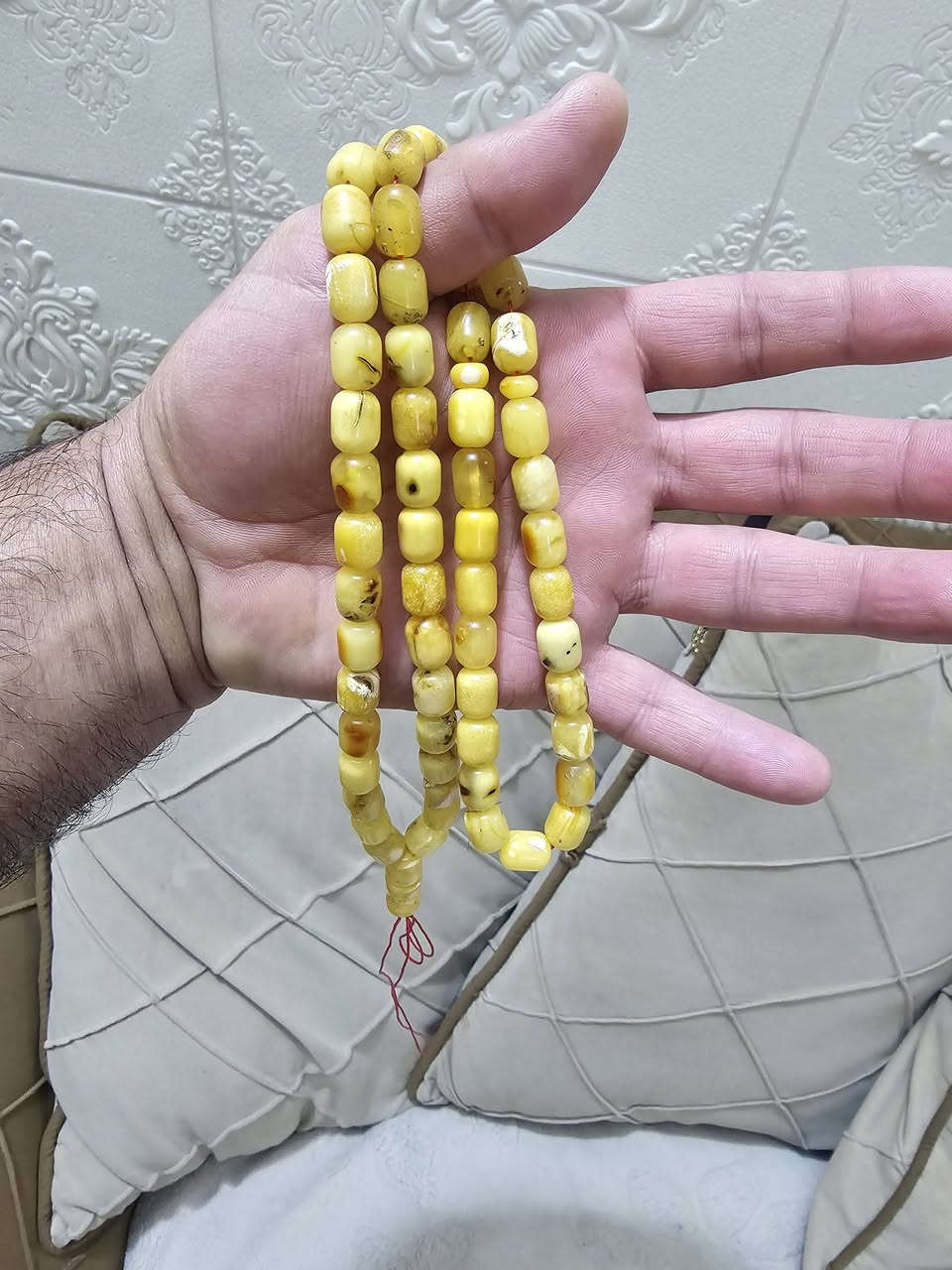 عودة مع عشاق المسابح الطويله 
مسبحة من كهرب بحر البلطيق الحر الطبيعي الشوائبي شرط وضمان مدى الحياة بأصالة الخامة لاكبس ولاضغط ولا مسال ولامعالج ولاكهرب صيني وبجراخه برميلي صندقي .
وزن ٣٨ غرام ٥٧ خرزه قياس ٩ ×١١.٥ ملم .


**إذا كنت صاحب هذا الإعلان وتريد حذفه لأي سبب، رجاءا أرسل رسالة إلى الدعم الفني**