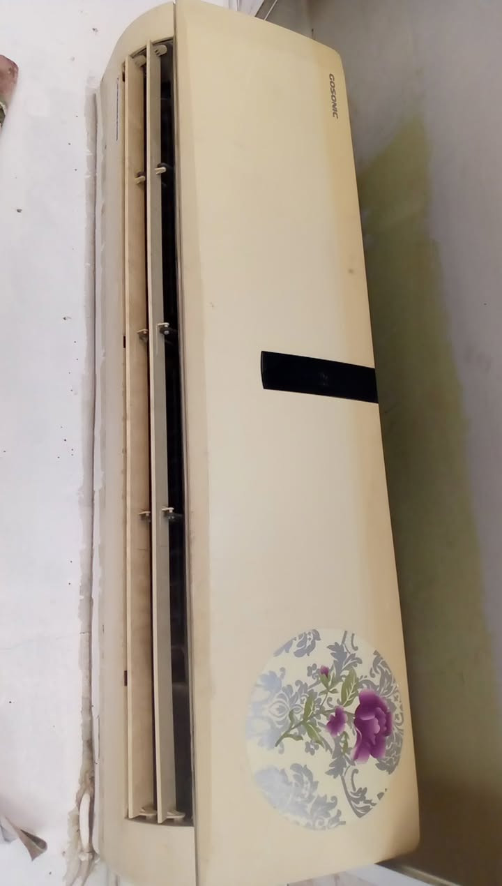 سبلت. نوع. جونسنك.  2 طن. .. شغال. شرط. جديد. تبريد تدفئه      السعر.  300 وبيه. مجال


**إذا كنت صاحب هذا الإعلان وتريد حذفه لأي سبب، رجاءا أرسل رسالة إلى الدعم الفني**