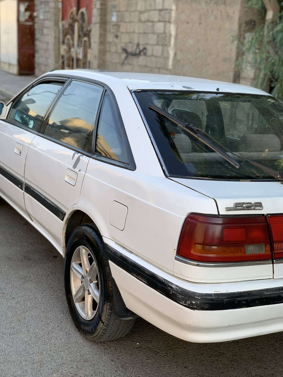 *للبيع مازدا 626 موديل*1989*
*المواصفات:*
- *اللون*: أبيض
- *المحرك*: 2000cc
- *الكير*: عادي
- *فتحة سقف*
- *جنط*
- *الرقم*: نينوى خصوصي
- *الحالة*: السيارة نظيفة ومكفولة من كلشي، محرك وكير 

*المكان*: الموصل
*للاستفسار*: ***********
مخول بل نشر فقط. لاحد. يراسلني.  للاستفسار الاتصال على الرقم
