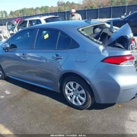 عندي كورلا هايبرد بالحره اللي عنده كتاب مال شهداء يكدر ايدخله ابيع من ...