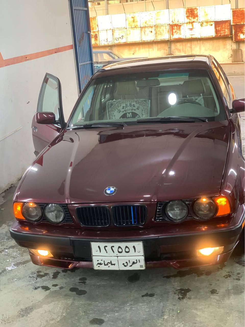 بئم بۆ فرۆشتن 525iگئر عادی ١٩٩١بئ دەعم سەیارەکە زۆر جوانو پاک تاقانەیە یەک دینار مەسرەفی تیانە سلەیتە تایەی تازەیە کوشن جلدە کوشن کارەبایە 
هەنک شتی هەیە بەس سایەق بئم ئەزانت 
ئەکسلی ٣،٢٣
لەیتو بەگلەیتی ئەسلیە بەگلەیتی هلە لەیتی نارەش ئەسلی 
مەکینەی عەدلە دەسکاری ئەقلوو تاقم وایەری نەکروە ئەنفلۆی شەریکەیە 
سوکانی ئمە 
دەعامیشی شەریکەیە لەسەری  
تاکە مەسرەف سەنەوی بەسەر جوە 
تائستا کاسکتی شەریکەیە لەسەری 
پانکەی کارەبایە لەسەری سەیارەکە بەشەرتی هەموو شتک ئەی فرۆشم. 
سعری ٨٠معامەلەیەکی برایانە بۆ مشتەری 
توخوا سەری منیشو خۆشت مەیە شنە ئەگەر مووشتەری نیت  
شوئن سلمانی  
*********** السليمانية, العراق
