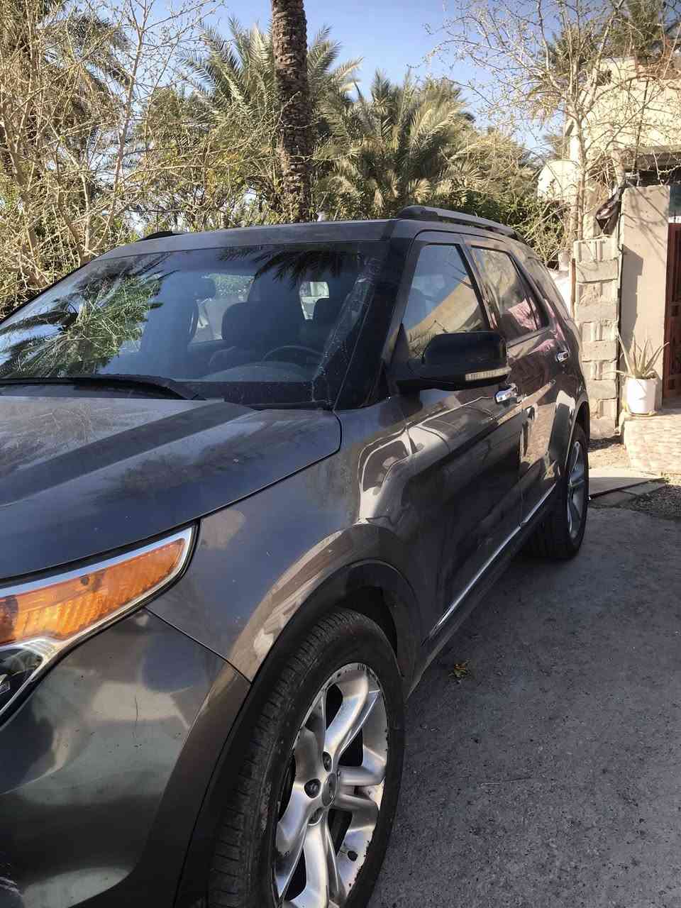 السلام عليكم من رخصه الادمن فورت اكس بلور موديل ٢٠١١ داخل العراق بدون ضرر بعراق بيها صبغ قليل بالباب السايق لتواصل اكثر اتصل وبخدمتك ***********
