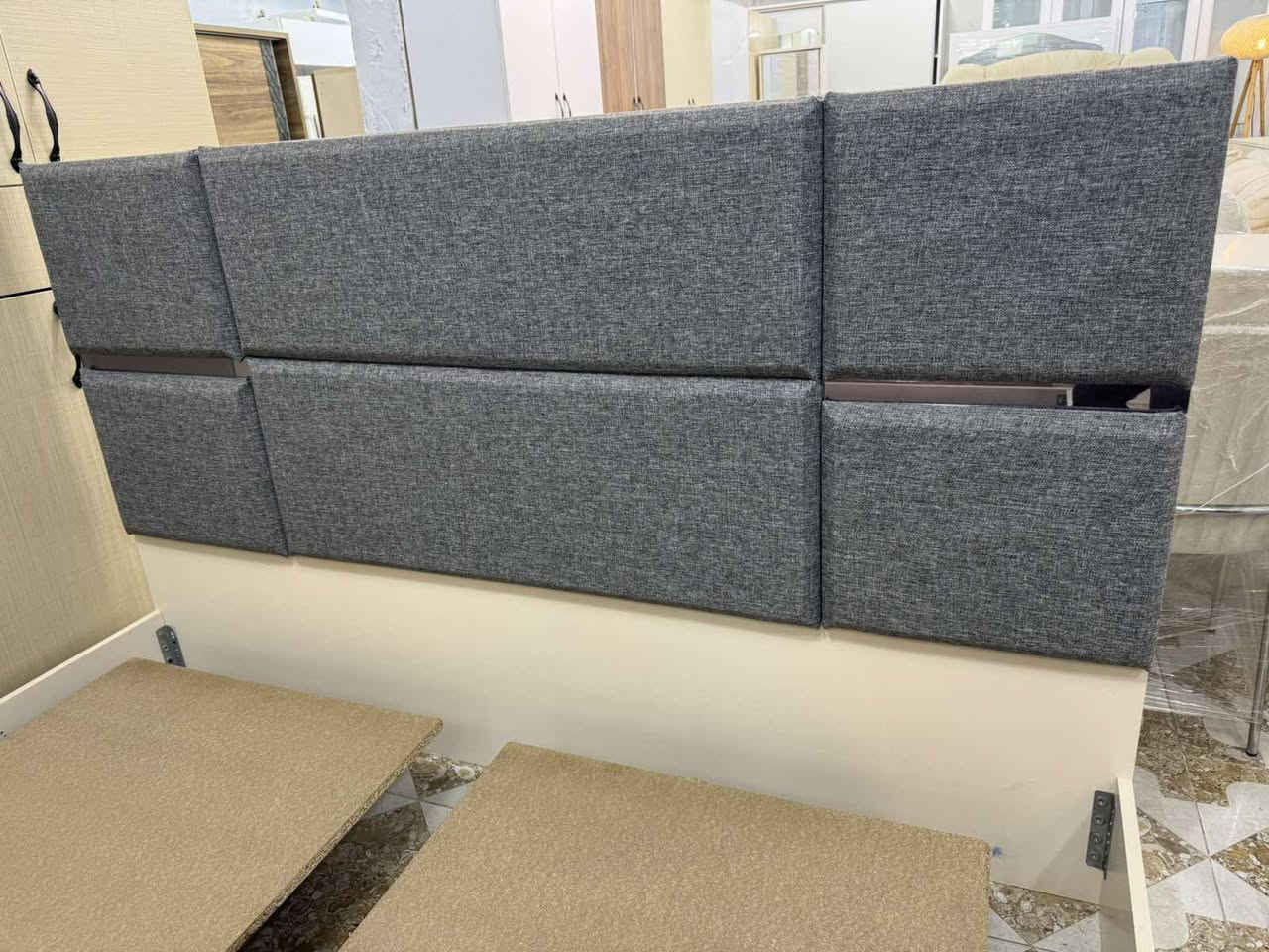 ناونيشان سليماني كانيسپيكه پيشانگاي مه ليك

سعري/١٦٠ هه زار

/MDFسيسه مي دونه فه ري / مواد

قياسي/١٨٠ به/٢  مه تر 

هه ر به ريزي خوازياره ئه واني په يوه نديمان پيوه بكات
گه يانيشمان هه يه 

***********  viber
