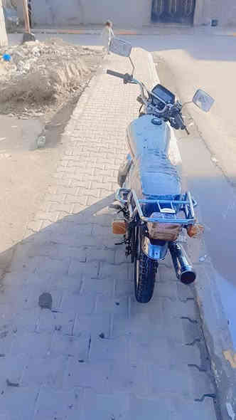 سلام عليكم دراجه ايراني 
مستعجل عليها 350 قفل قفل
كلها شغاله مابيها نقص 
مكاني يوسفيه ناحيه الرشيد 
***********
