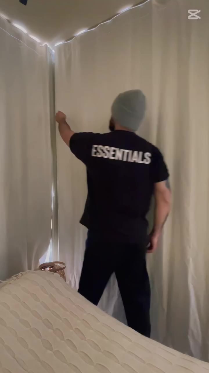 ❤️ Karma Farm | مزرعة كارما السياحية – ملاذك الخاص على نهر دجلة

إذا تدور مكان يجمع بين الهدوء، الخصوصية، والطبيعة الساحرة… مزرعة كارما هي اختيارك المثالي 🤍

📍 الموقع:الراشدية – إطلالة مباشرة على نهر دجلة
🌊 أجواء طبيعية هادئة بعيداً عن صخب المدينة

✨ المميزات:
• فيلا خاصة بمساحة واسعة (2000م²) 
• إطلالة مباشرة على النهر
• حديقة كبيرة وجلسات متنوعة
• مسبحين
• منطقة BBQ متكاملة
• غرف نوم مكيفة
• صالة مريحة ومجهزة
• بلياردو + PlayStation
• جلسات خارجية مطلة على الغروب
• غرفه زجاجيه مع جاكوزي مطل على نهر دجلة
بالاضافة الى توفر درجات رباعيه وسينما خارجيه واجهزة اللعاب مميز مثل منظومة محاكي السيارات وجهاز الVR 

⏰ نظام الحجز:
نظام شفتات (نهاري / ليلي) أو مبيت
المكان مخصص لعائلة واحدة فقط لضمان الراحة والخصوصية

🎥 المكان مثالي للتصوير، الاسترخاء، ولمّات العائلة، والفعاليات الخاصة

احجز يومك وخلي تجربتك مختلفة ✨
📩 للحجز والاستفسار راسلنا على الواتس اب ***********

رابط الصفه على انستكرام

https://www.instagram.com/karmavillaiq?igsh=MTlnZTVxaDZtbHo0Yw%3D%3D&utm_source=qr
