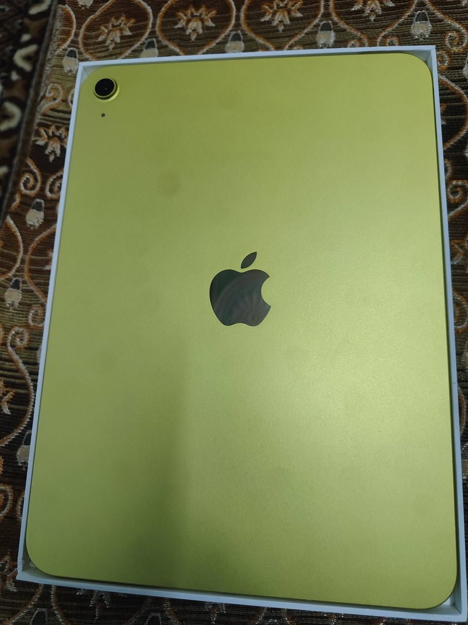 ايباد 11
فول فول
مستخدم 5 اشهر فقط
باقي من ضمان 7 اشهر 
ضمانة ينتهي بشهر تاسع
بطارية اليوم صار 99%
ملاحظة:-كامل الغراض
السعر خاص لان اهواية يكسرون بالحلال
لون ليموني
مكاني كركوك
رقمي ***********
واتساب وماسنجر مفتوح 24 ساعة
