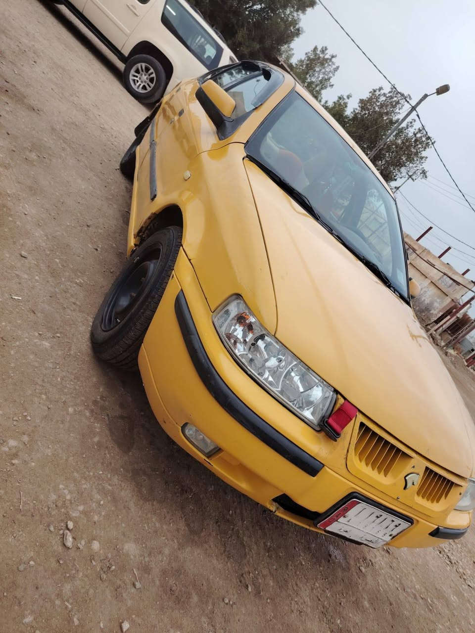 سلام عليكم للبيع 
سمند موديل2012 
رقم بصره سنوية 2027 عليها غرامه 300 الف 
مكينه كير حداديه تخم تاير جاهزات السعر 16ورقه قفل  مكاني ديوانية قضاء الشامية الاستفسار ***********
