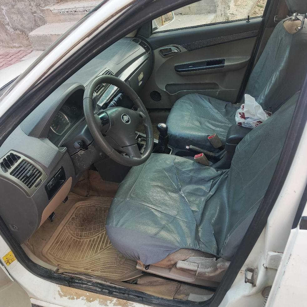 سلام عليكم سياره ليفان 520 لبيع السياره خير من الله كامله كلهه ما عده المكينه خابطه مي اودهن يعني كازكيت  تخم تاير جديد صدر خلفي امامي جديد باتري جديد بور جديد السياره كامله من كلشي ماعده المكينه ابيع مكينه كايمه سنويه جديده هزه جديده يعني تحول بدون هزه السعر 35ورقه مكان السياره الحسينيه الراشديه *********** الفارس, صلاح الدين
